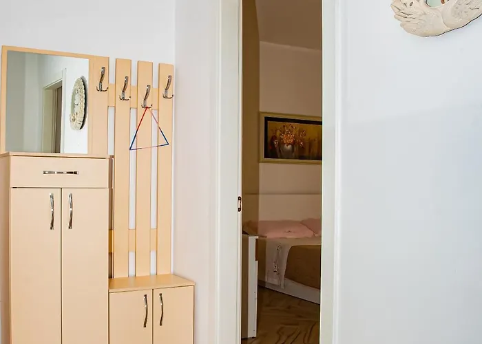 Seashell Apartment